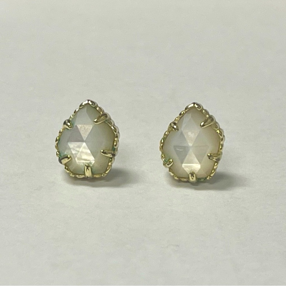 Kendra Scott  Tessa Pearl Stud Earrings